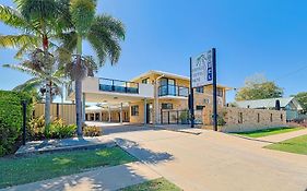 Emerald Central Palms Motel